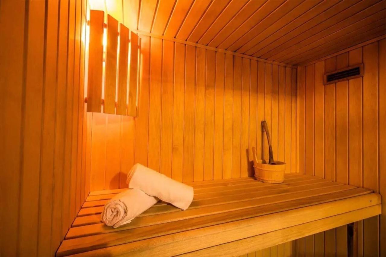 Chalet Moeki Acces Piscine Sauna Les Déserts Exterior foto